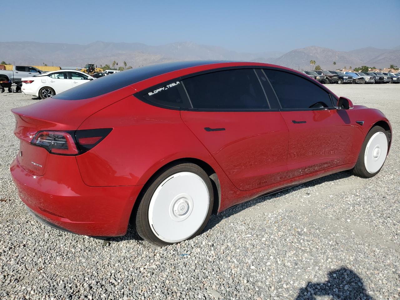 Lot #3302766373 2018 TESLA MODEL 3