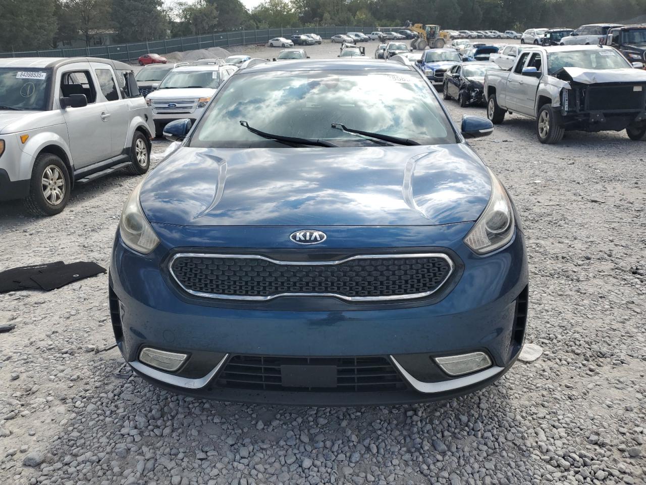 KIA NIRO TOURING