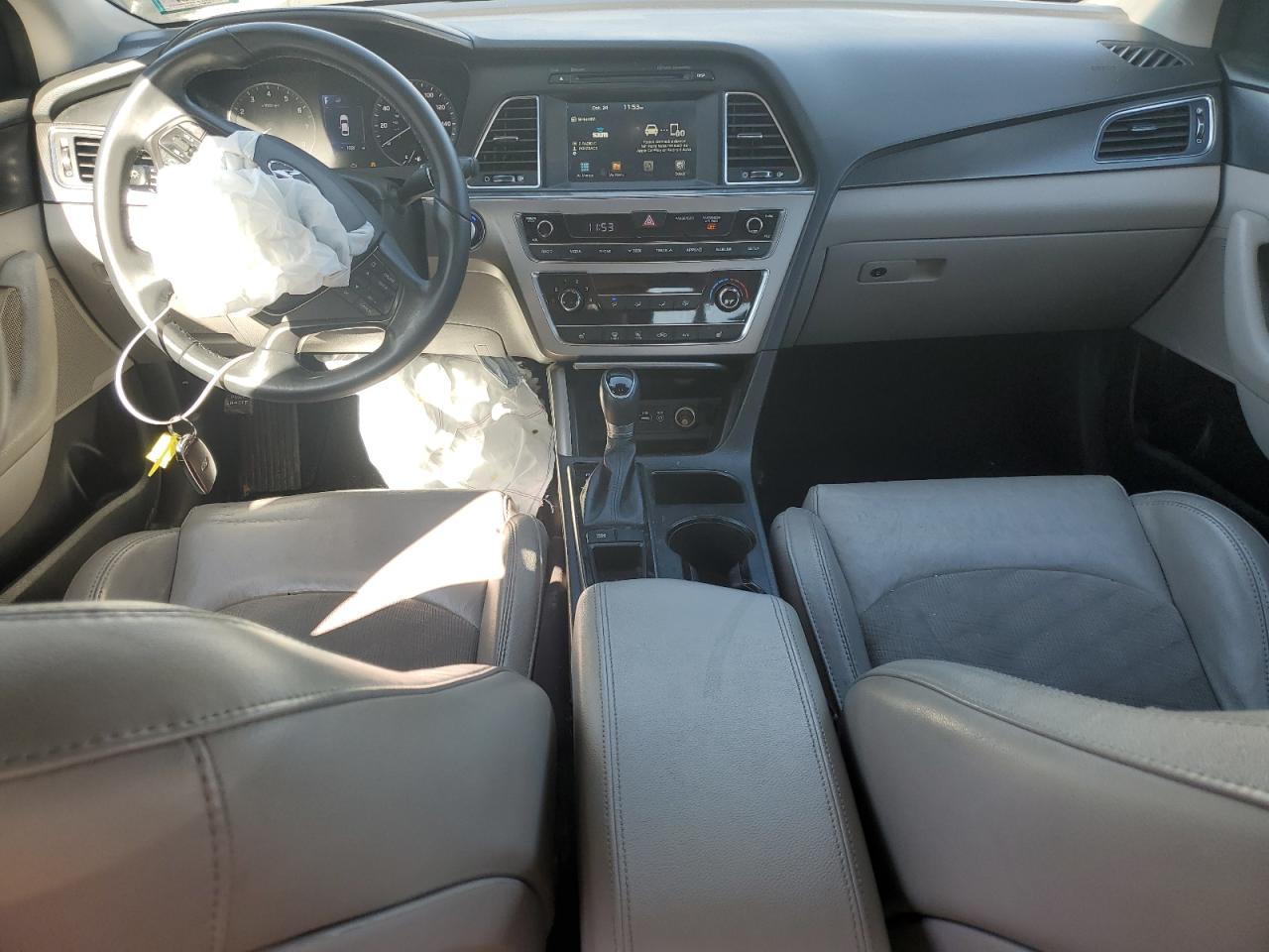 HYUNDAI SONATA SPORT