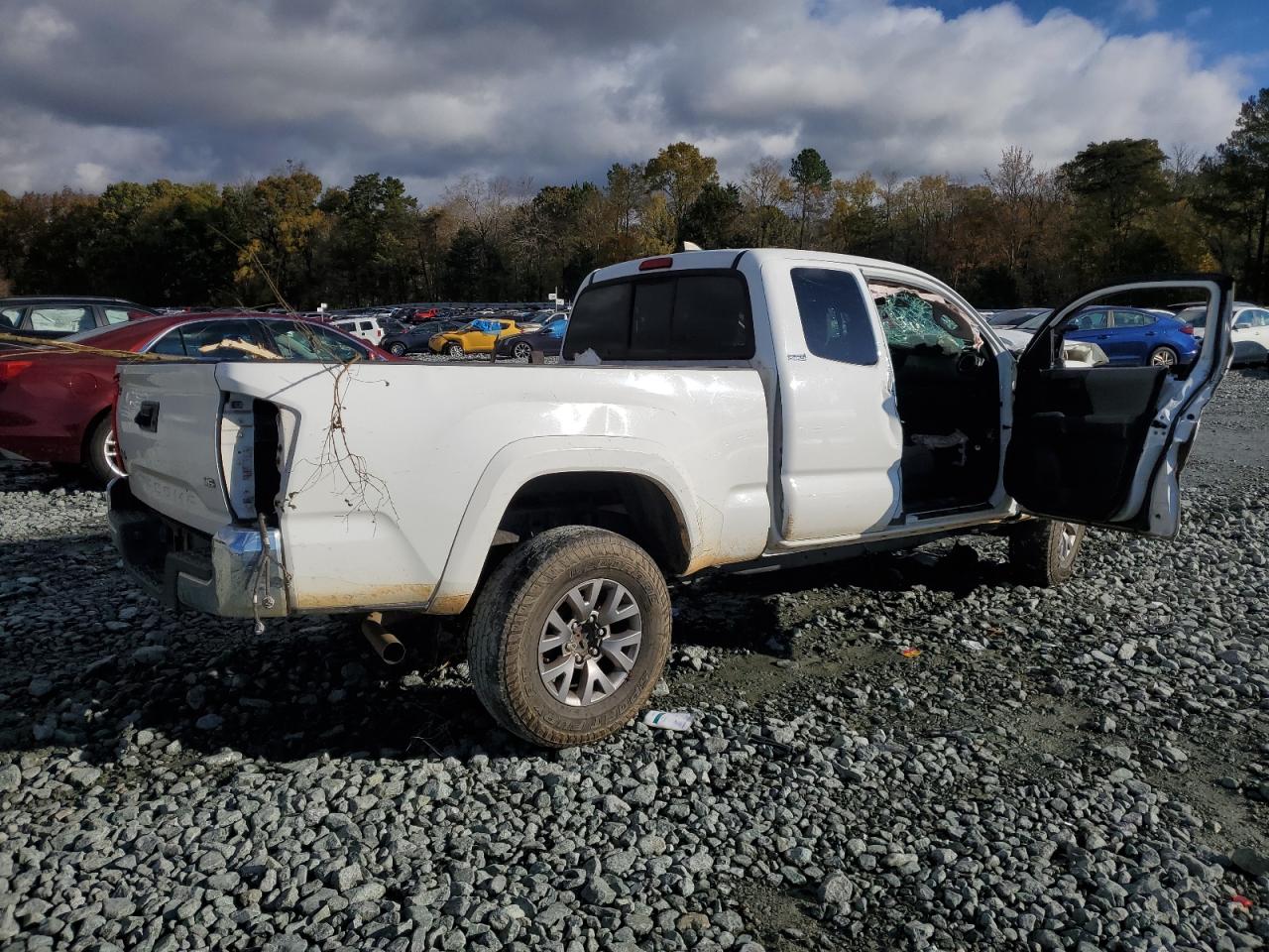 TOYOTA TACOMA ACCESS CAB