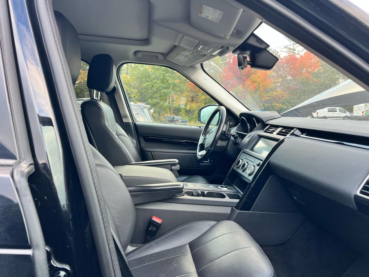 LAND ROVER DISCOVERY SE