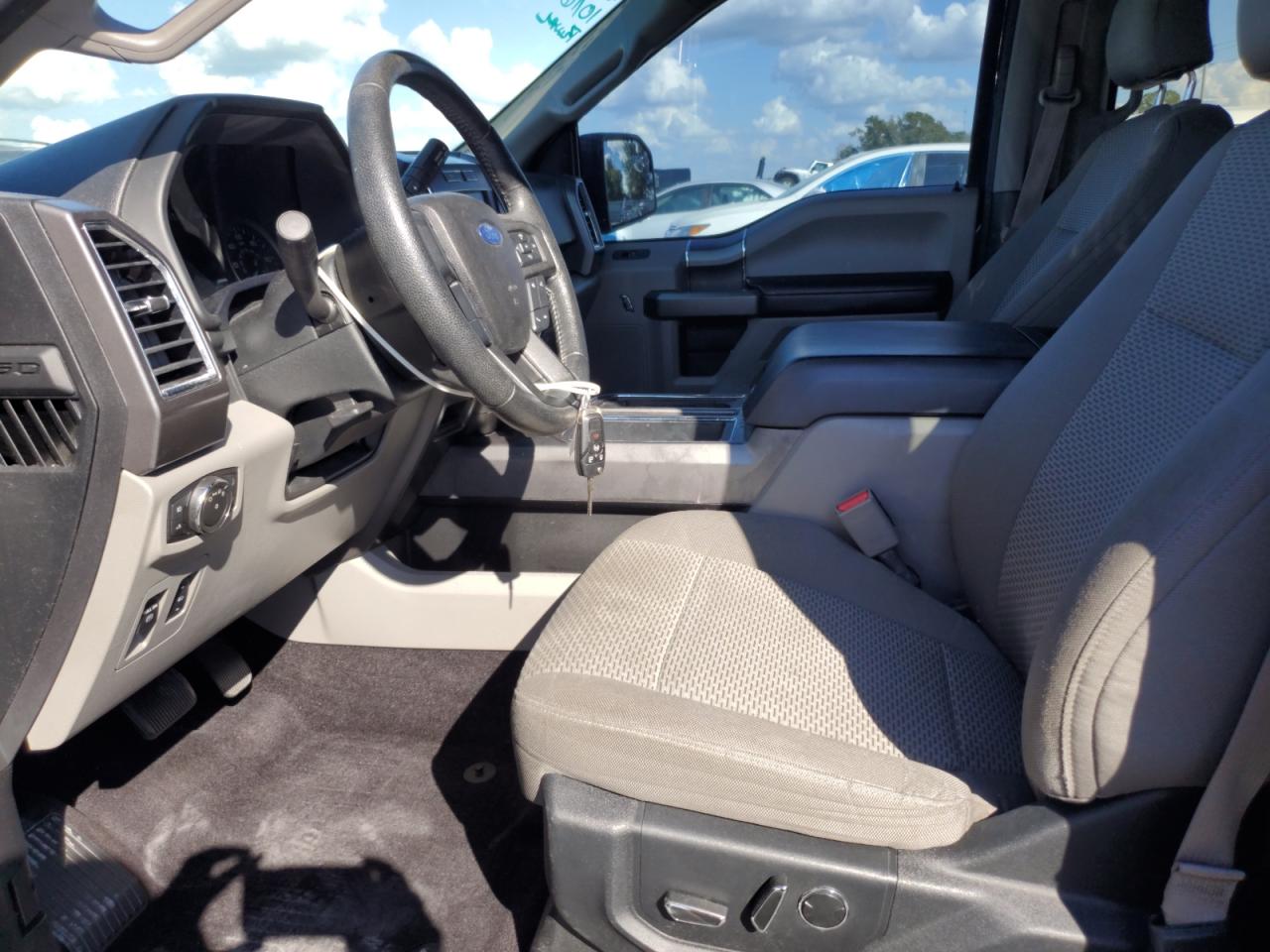 FORD F-150 SUPERCREW