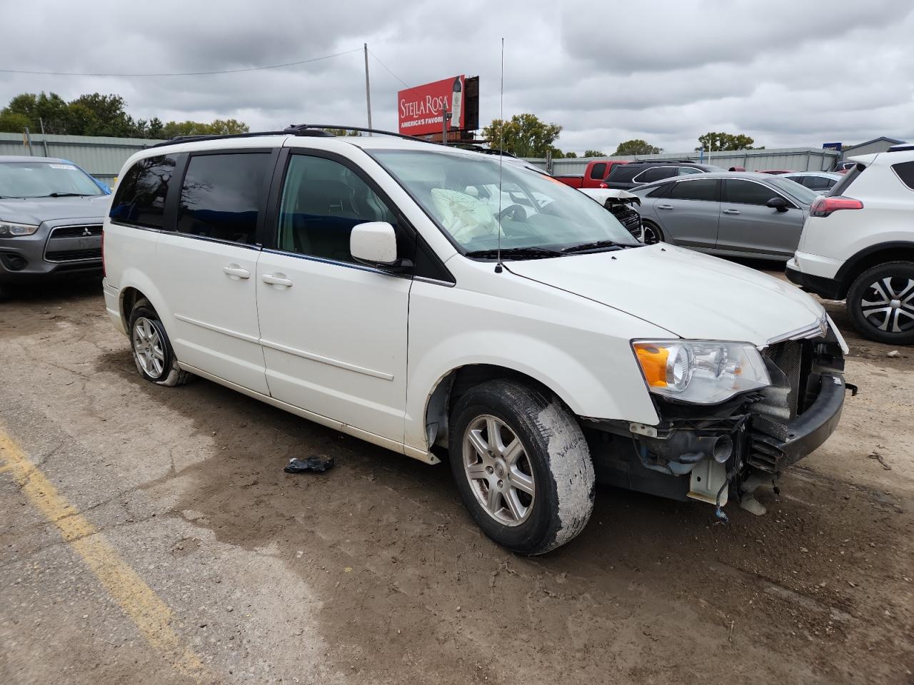 Lot #3298222027 2008 CHRYSLER TOWN & COU