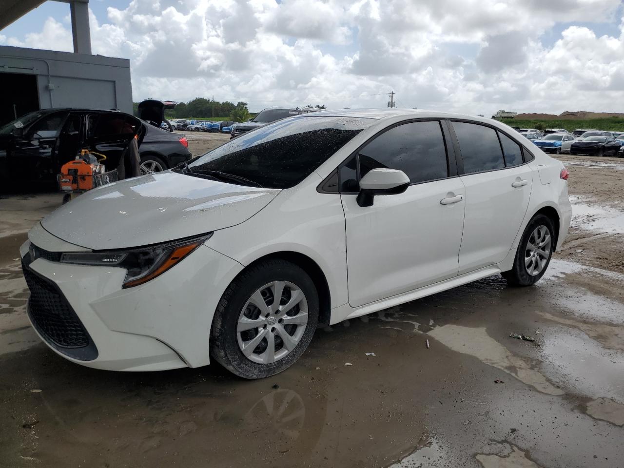 TOYOTA COROLLA LE