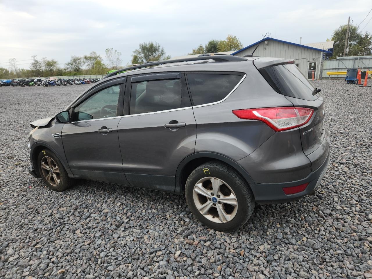 FORD ESCAPE SE