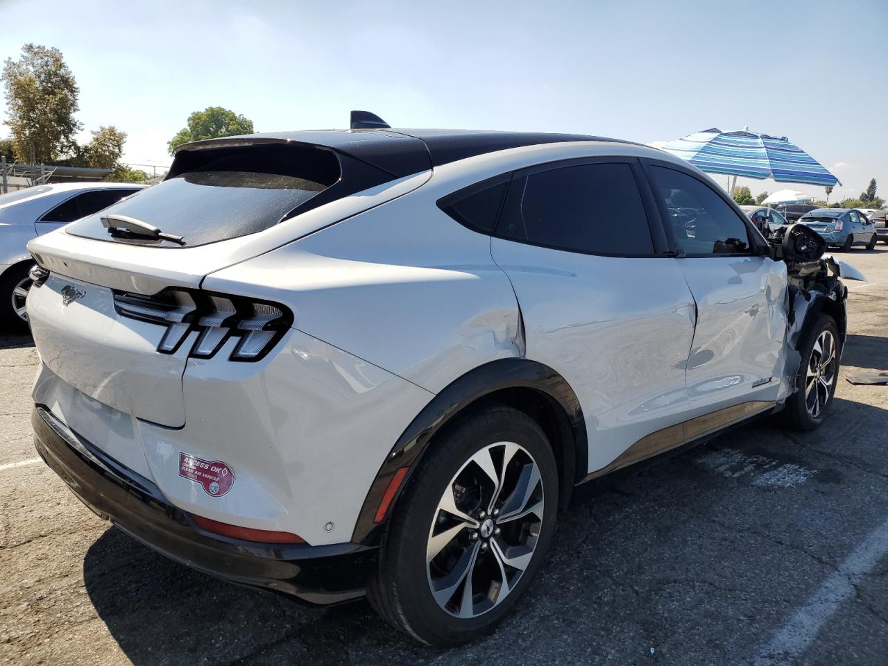 FORD MUSTANG PREMIUM