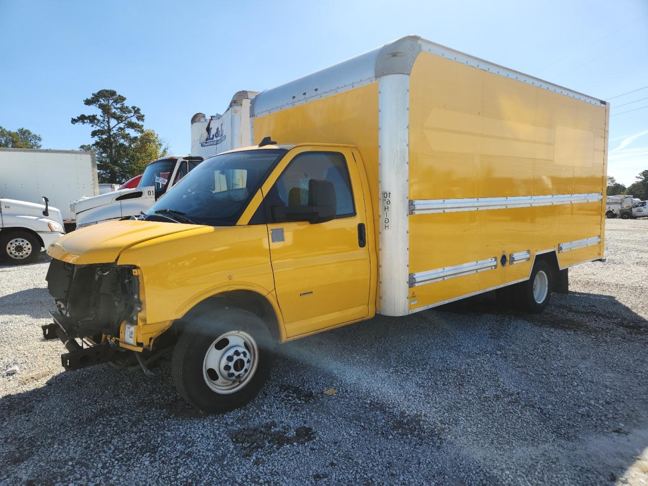 Lot #3319925153 2022 GMC SAVANA CUT