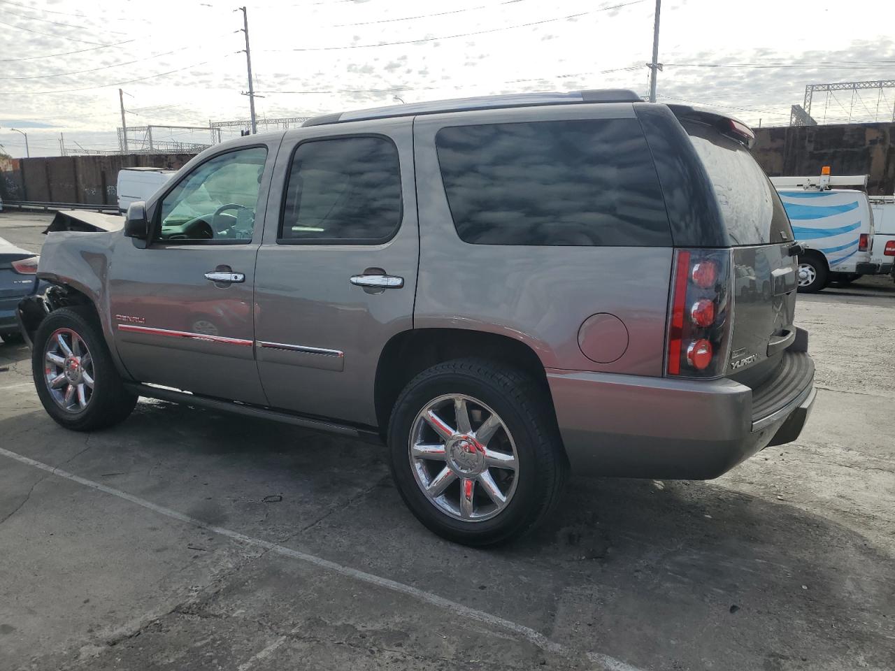 GMC YUKON DENALI