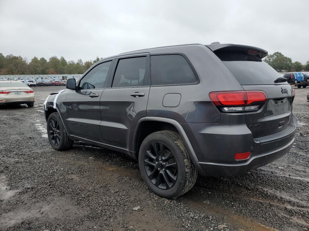 JEEP GRAND CHEROKEE LAREDO