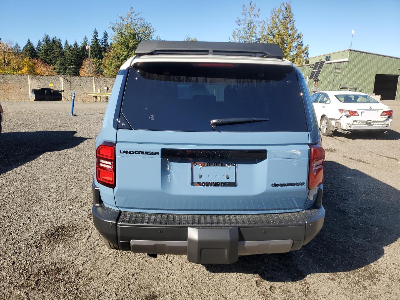 TOYOTA LAND CRUISER BASE