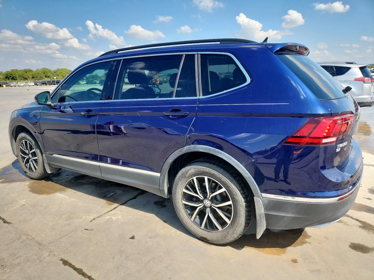 VOLKSWAGEN TIGUAN SE