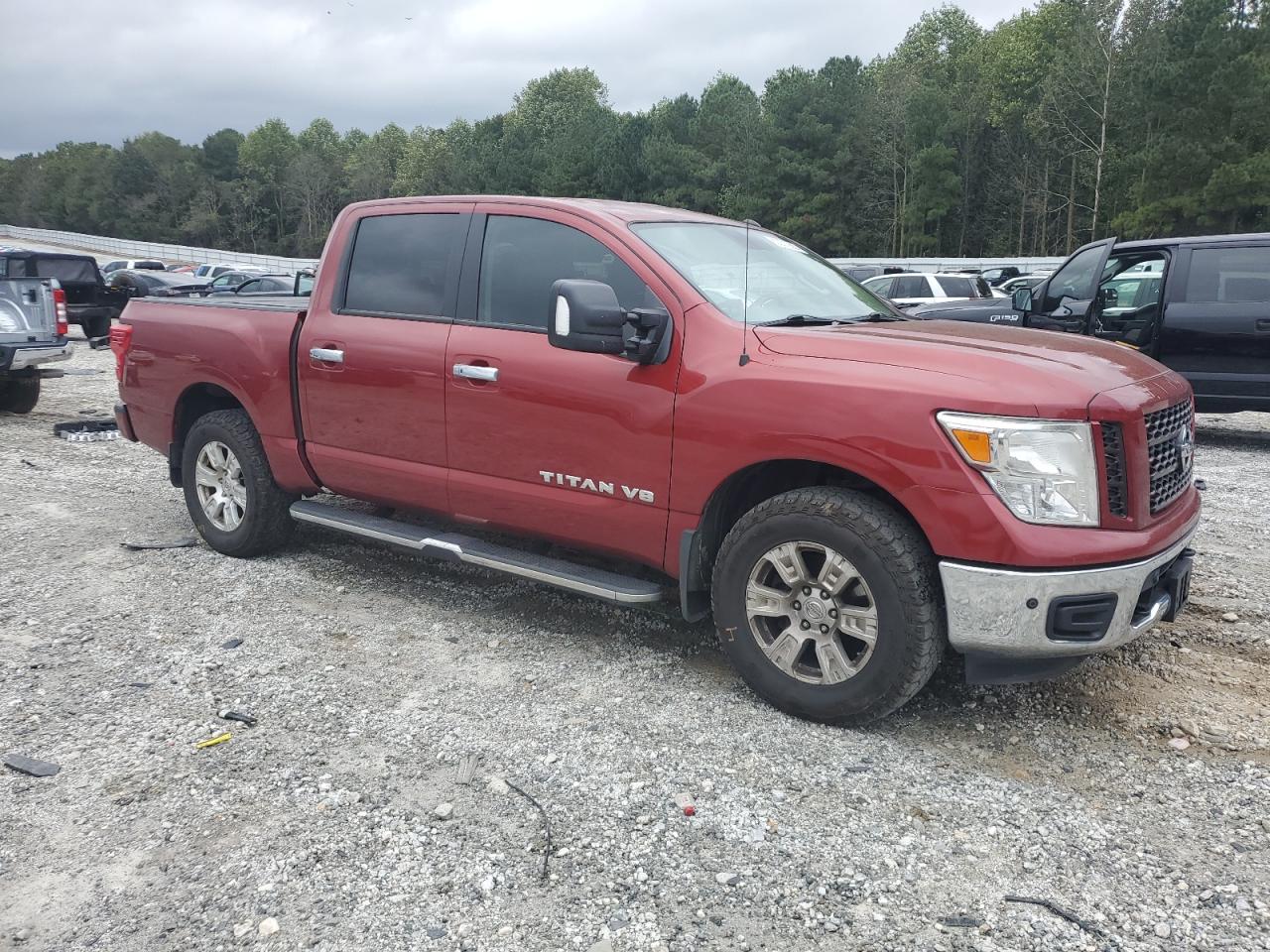 NISSAN TITAN SV