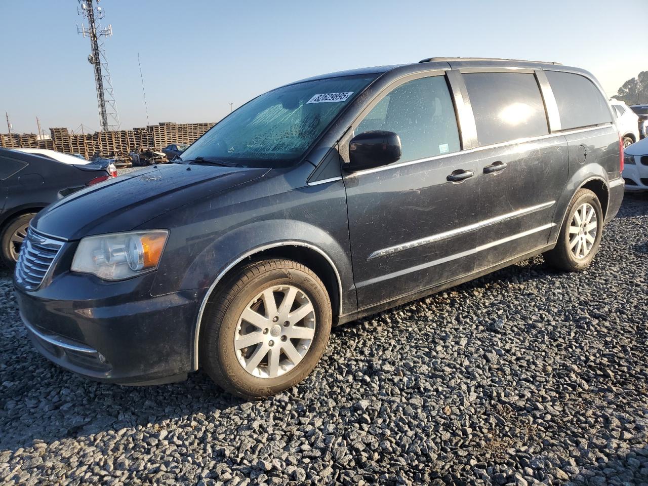 CHRYSLER TOWN & COUNTRY TOURING