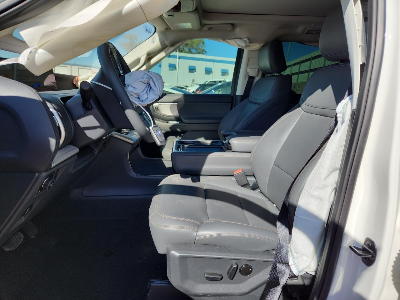 FORD EXPEDITION ACTIVE