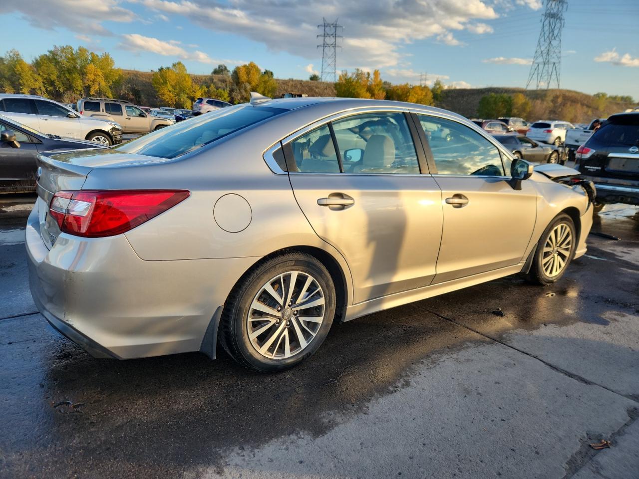 SUBARU LEGACY 2.5I PREMIUM
