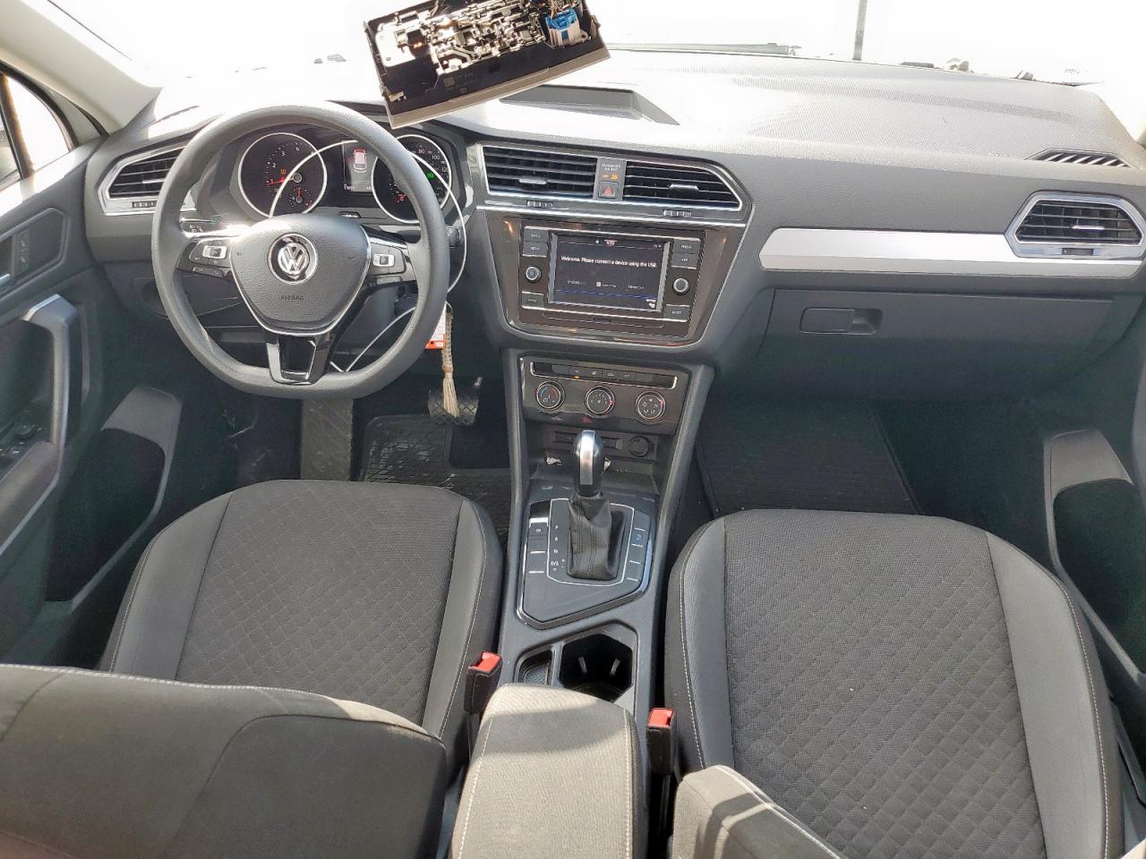 VOLKSWAGEN TIGUAN S