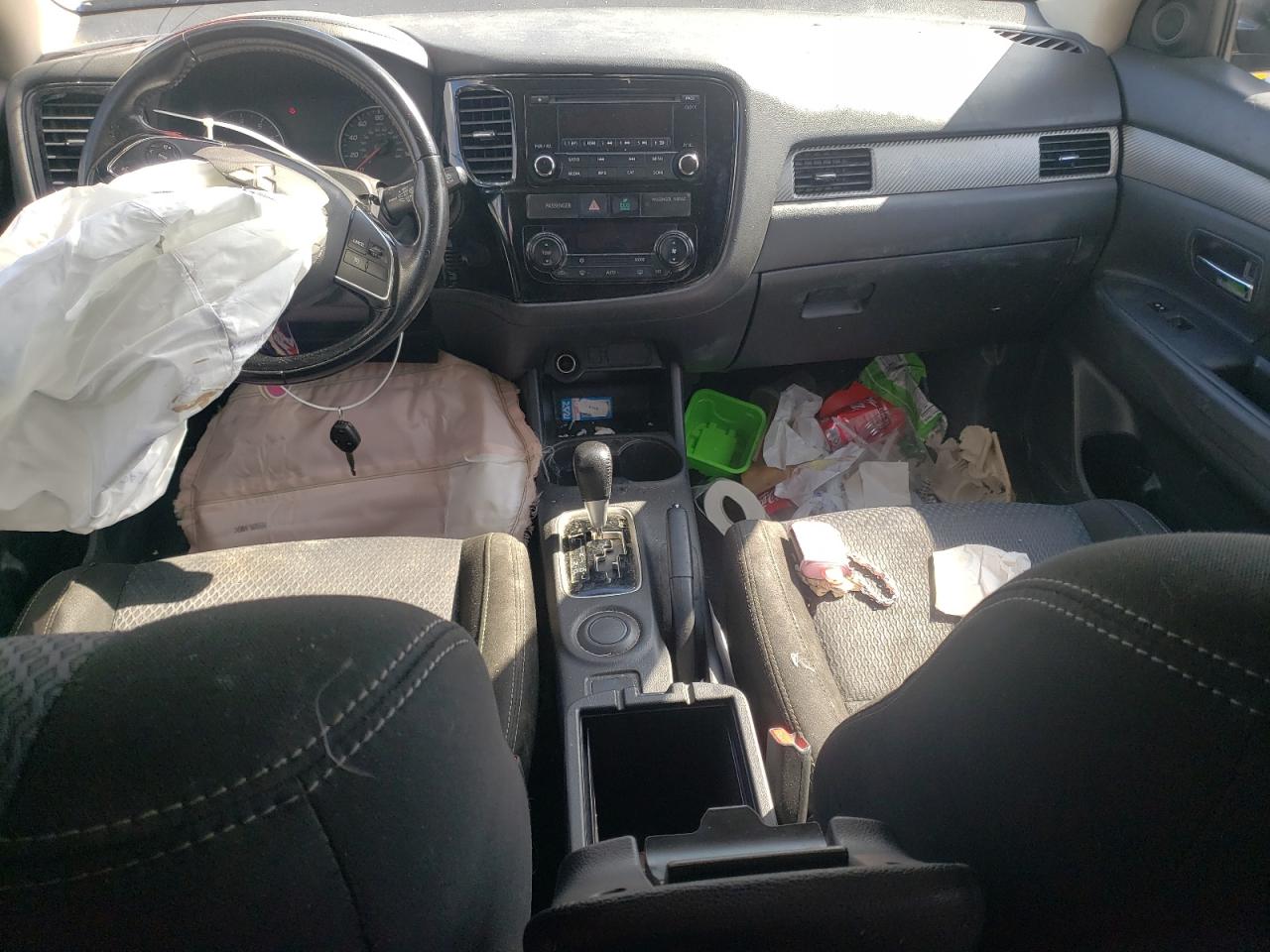 MITSUBISHI OUTLANDER ES