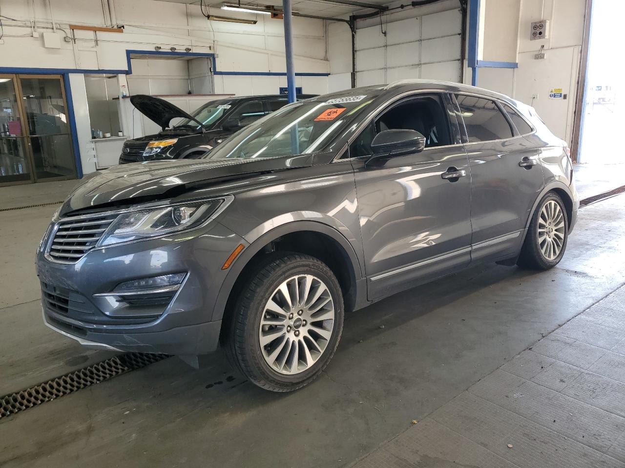 Vehicle photo