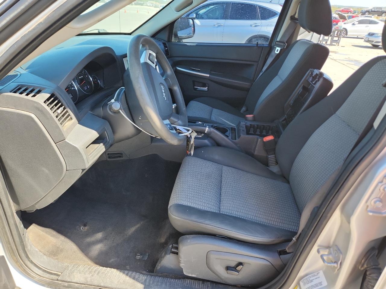 Lot #3271729682 2009 JEEP 4X4 LAREDO