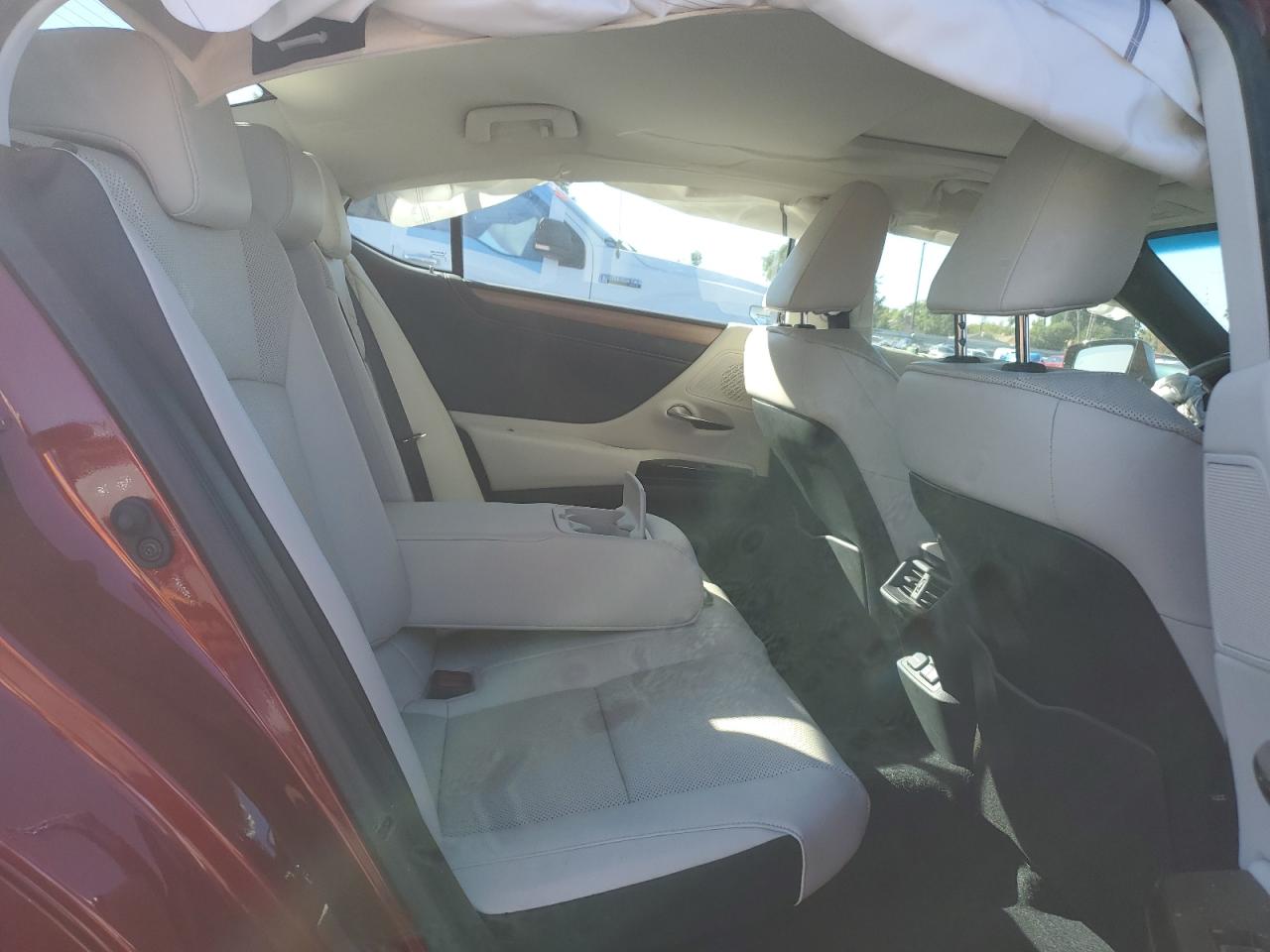 LEXUS ES 300H BASE
