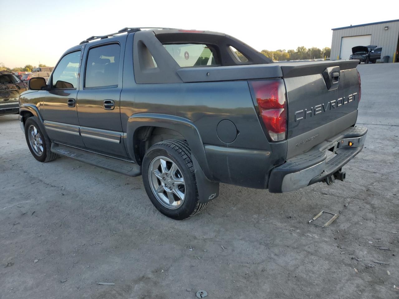Lot #3282489906 2004 CHEVROLET AVALANCHE