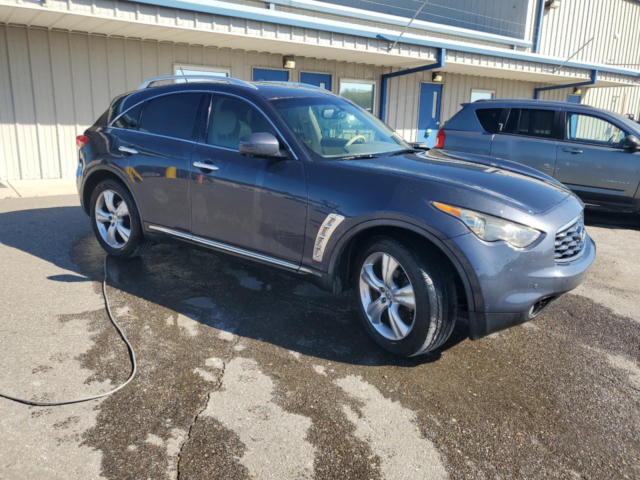 INFINITI FX35