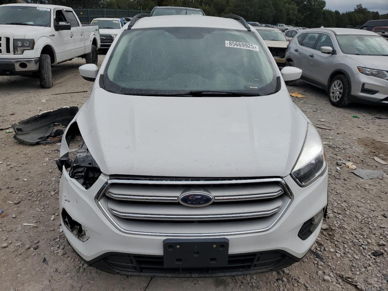 FORD ESCAPE SE