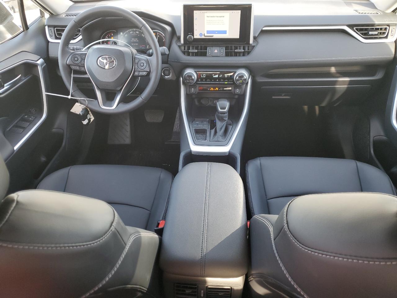 TOYOTA RAV4 XLE PREMIUM