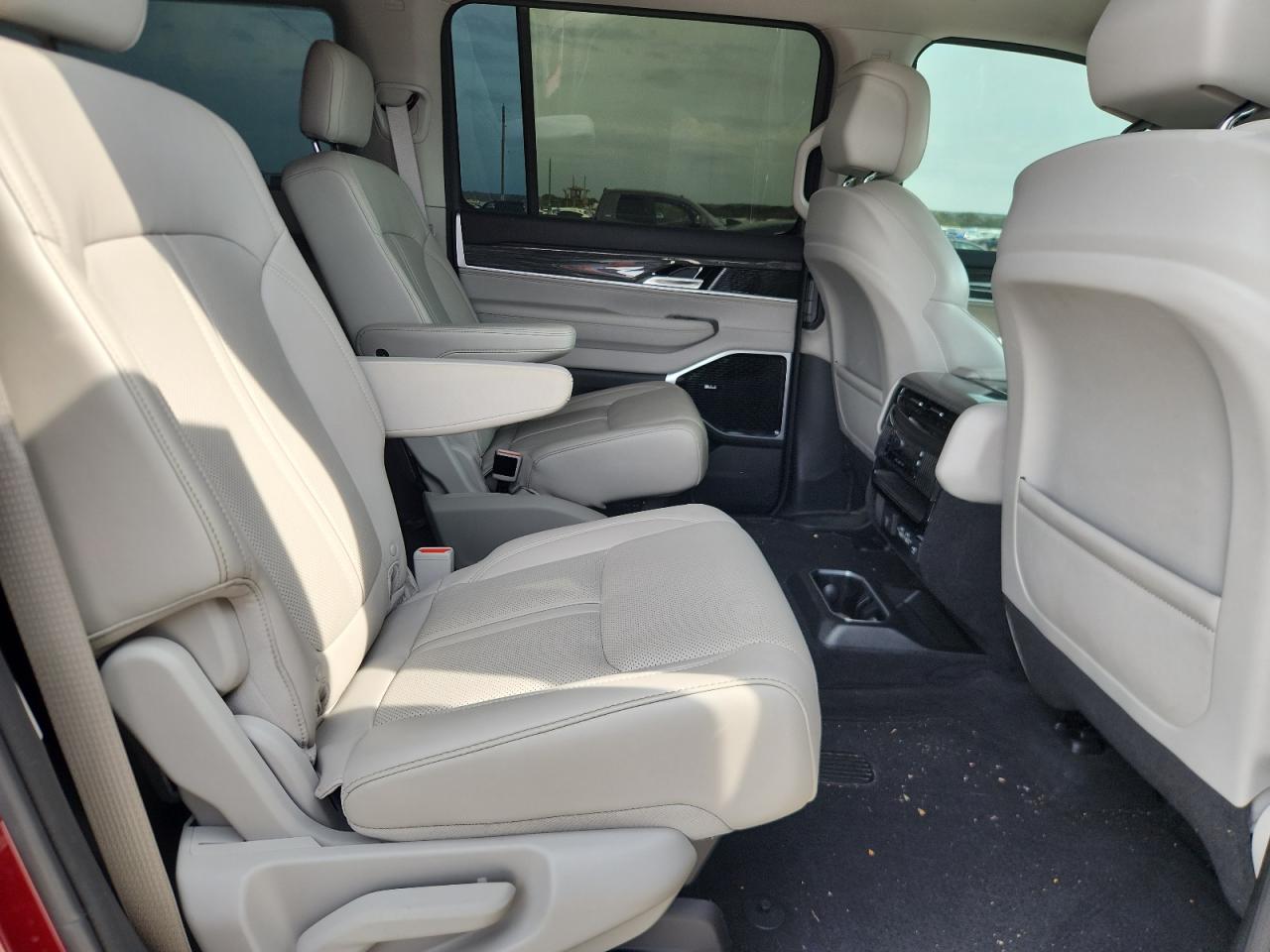 JEEP WAGONEER SERIES III