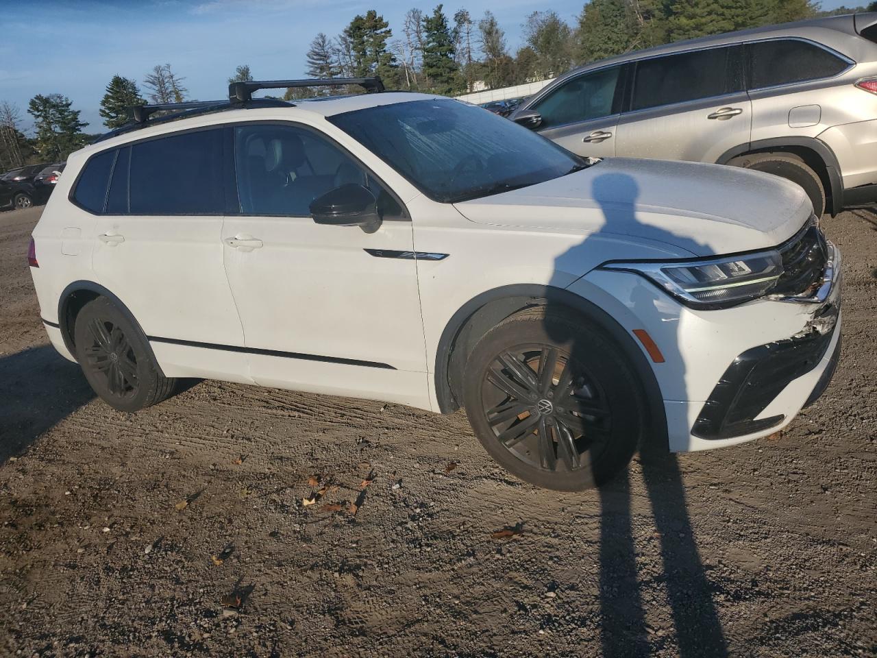 VOLKSWAGEN TIGUAN SE R-LINE BLACK