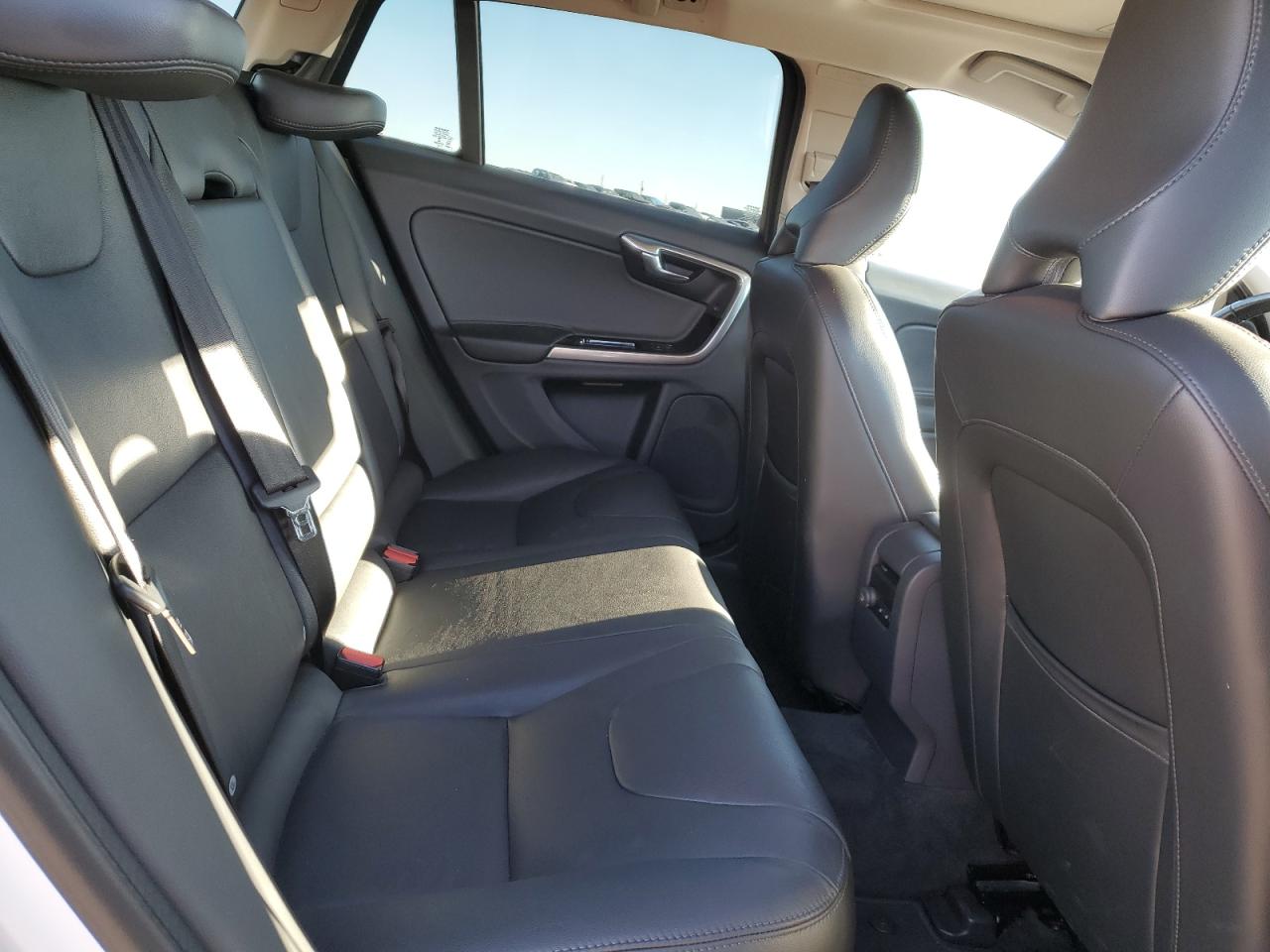 VOLVO V60 T6 DYNAMIC