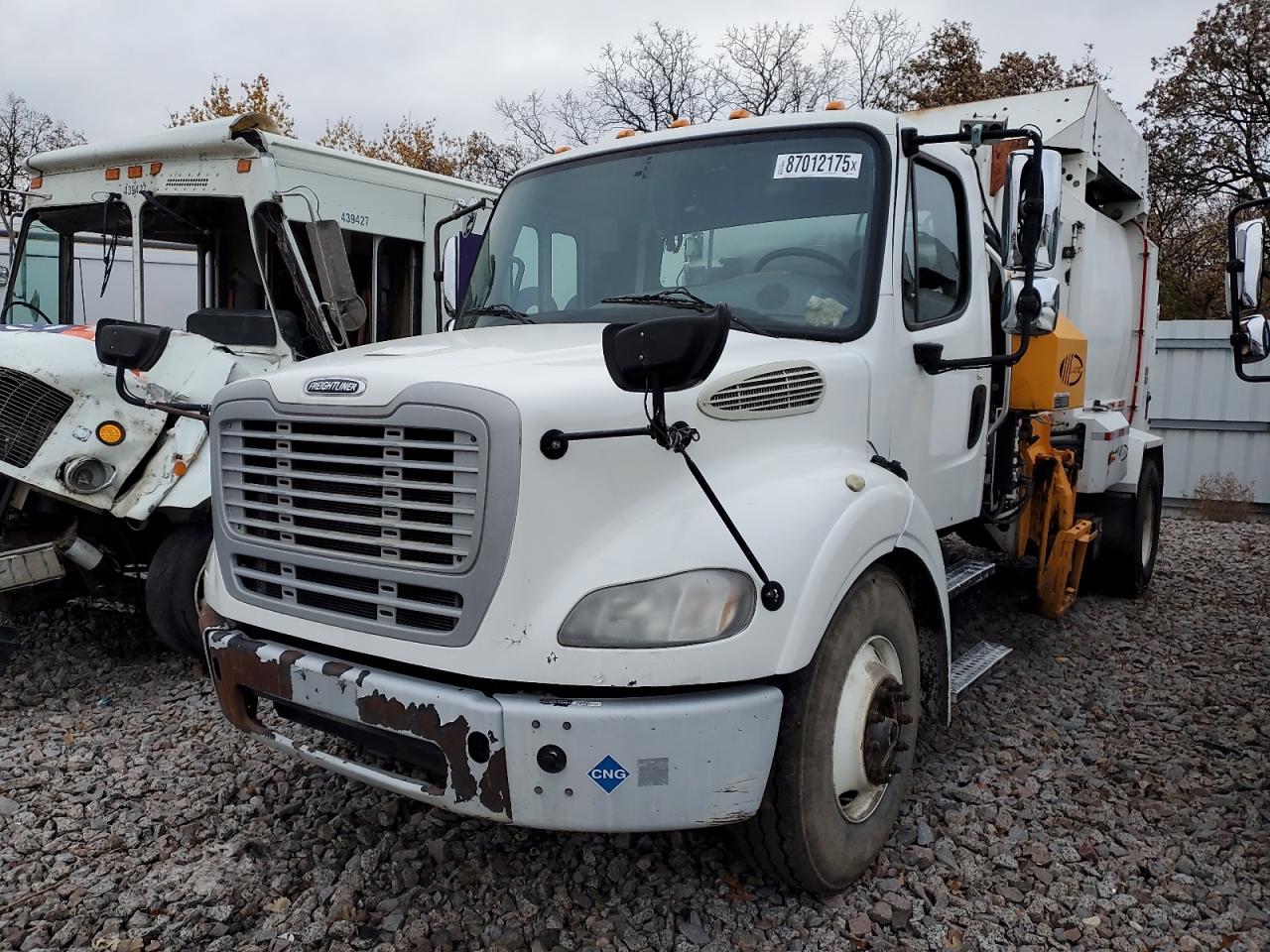 Lot #3287466007 2015 FREIGHTLINER M2 112 MED