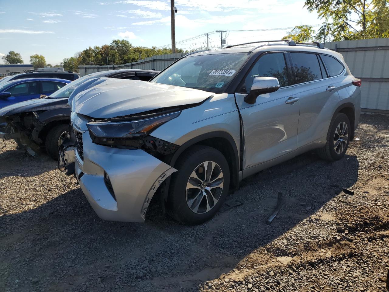 TOYOTA HIGHLANDER HYBRID XLE