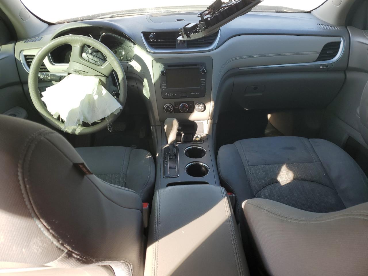 CHEVROLET TRAVERSE LS