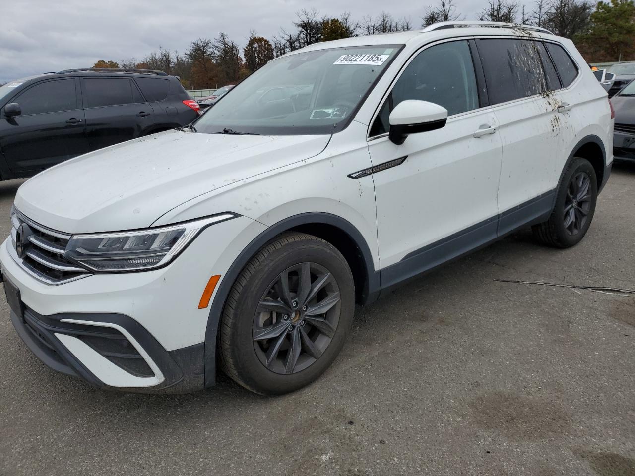 VOLKSWAGEN TIGUAN SE