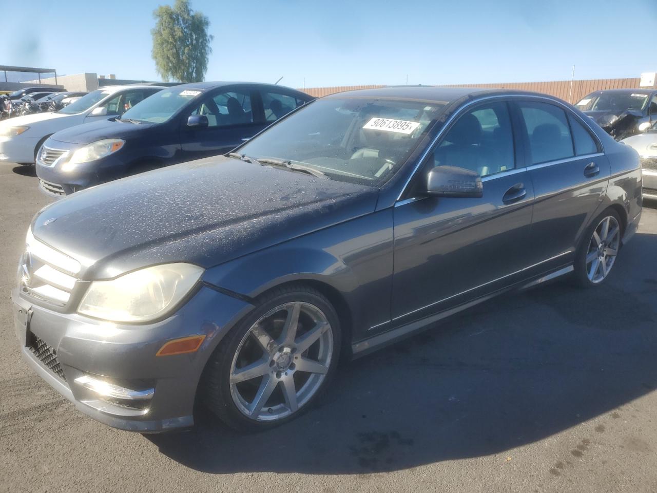 Transportlīdzekļa foto