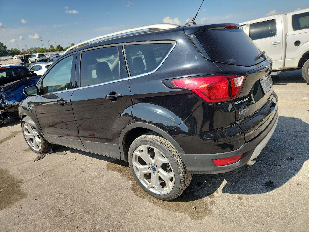 FORD ESCAPE TITANIUM