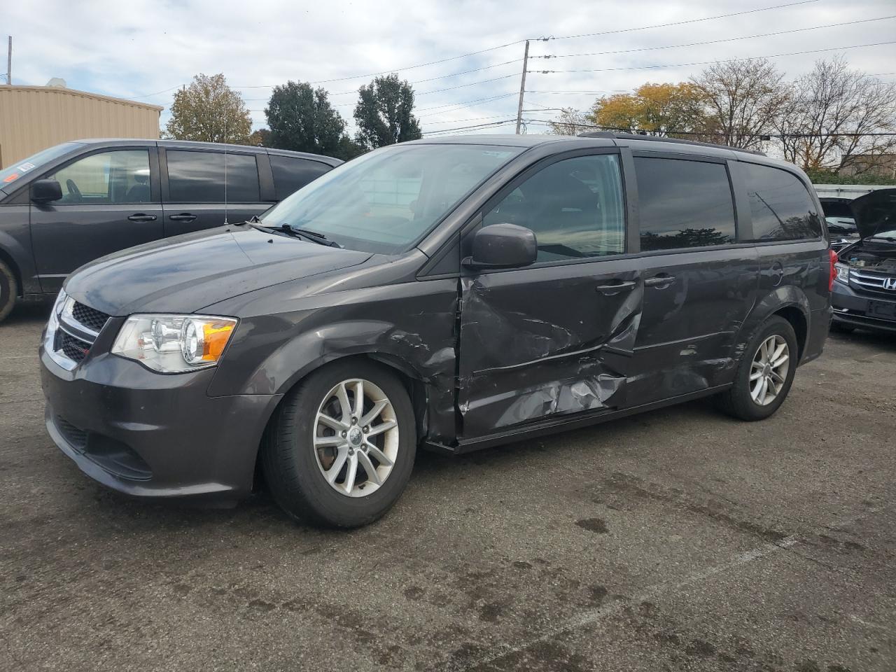 Lot #3309287620 2016 DODGE GRAND CARA