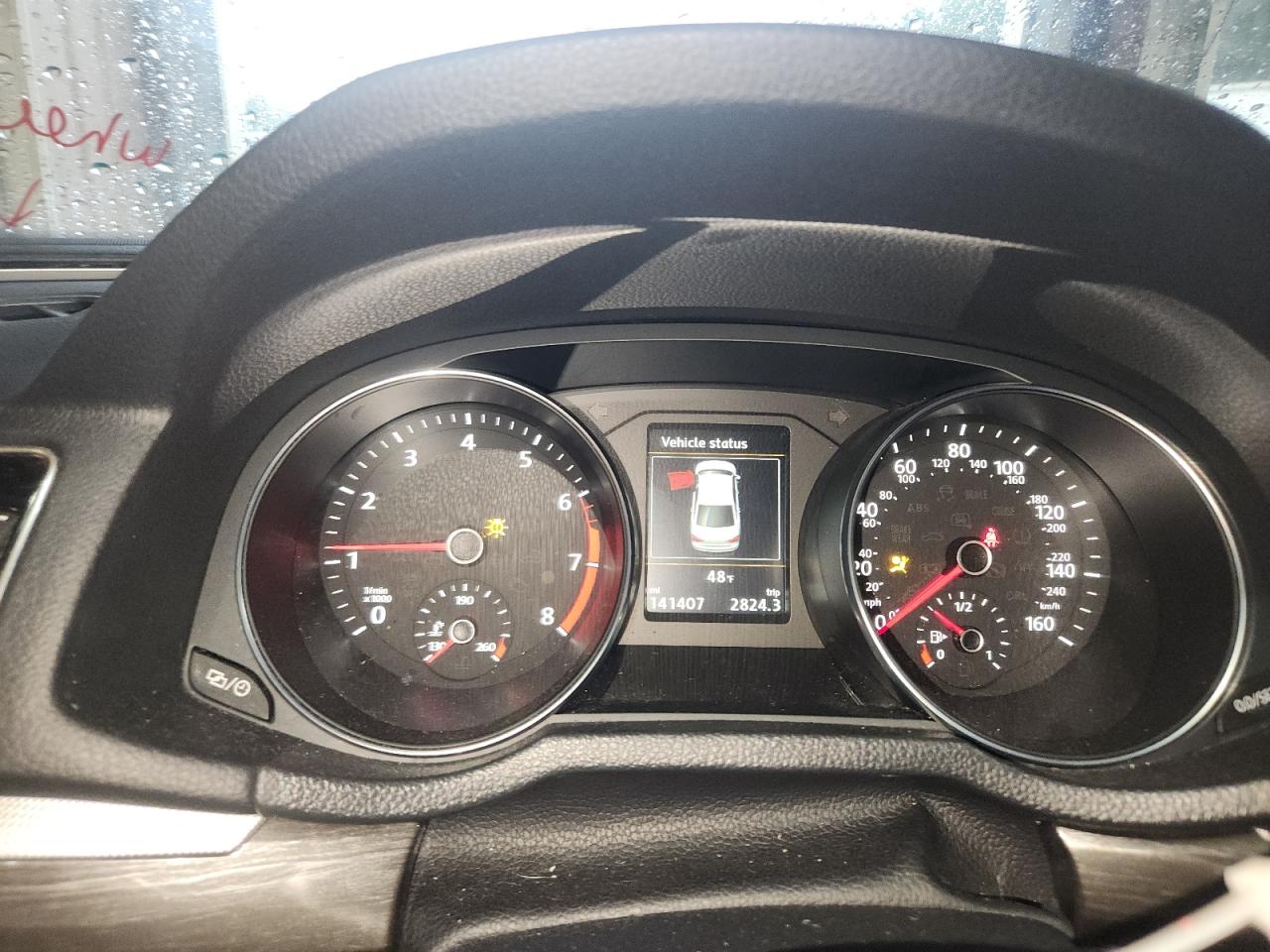 VOLKSWAGEN PASSAT SE