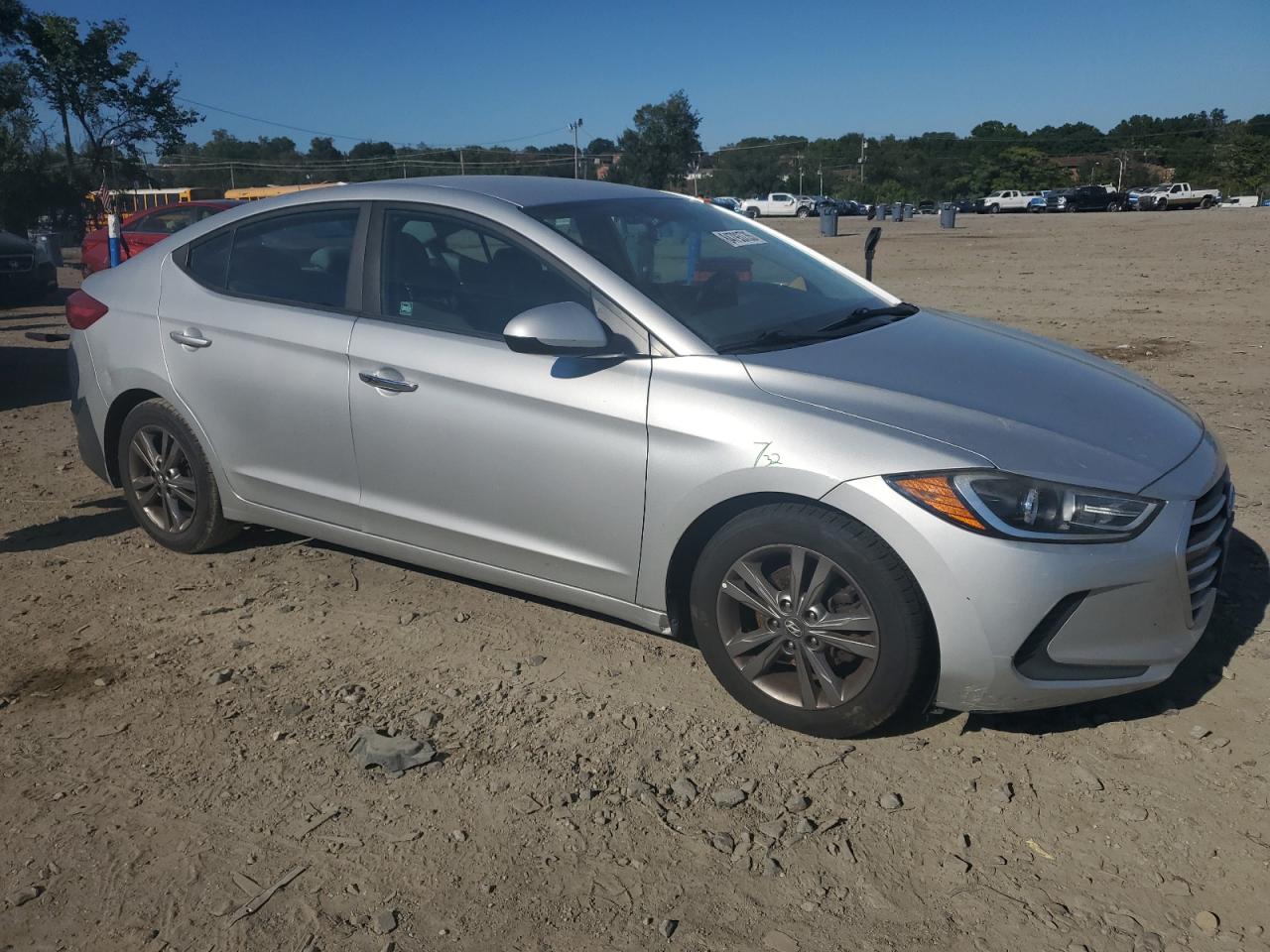 HYUNDAI ELANTRA SE
