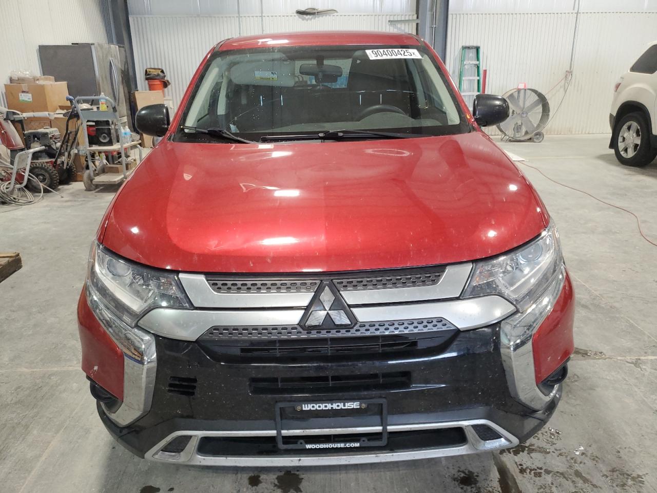 MITSUBISHI OUTLANDER SE