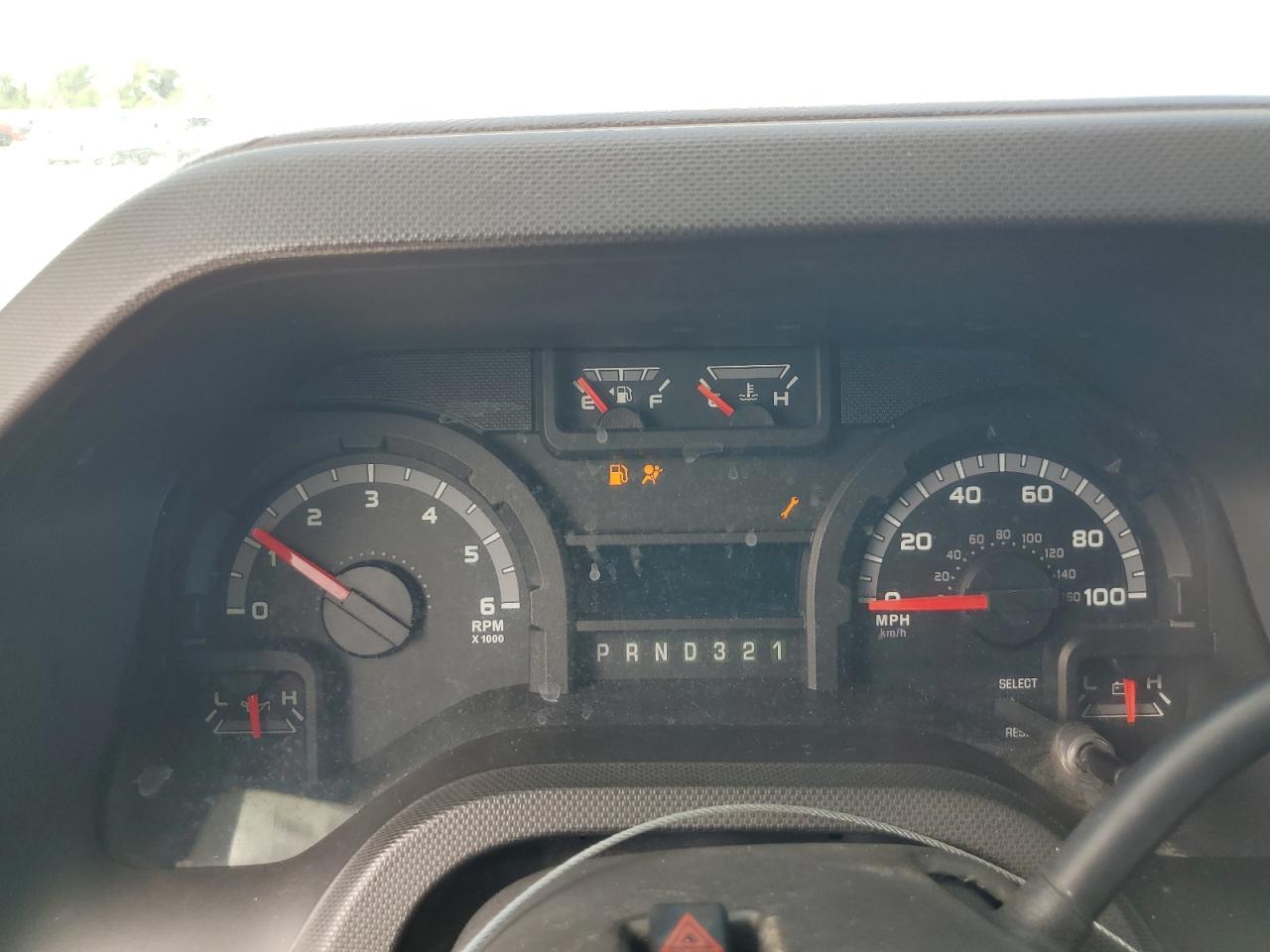 FORD ECONOLINE E450 SUPER DUTY CUTAWAY VAN