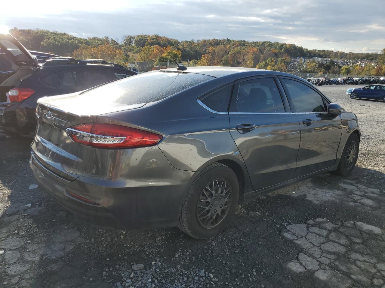 FORD FUSION S