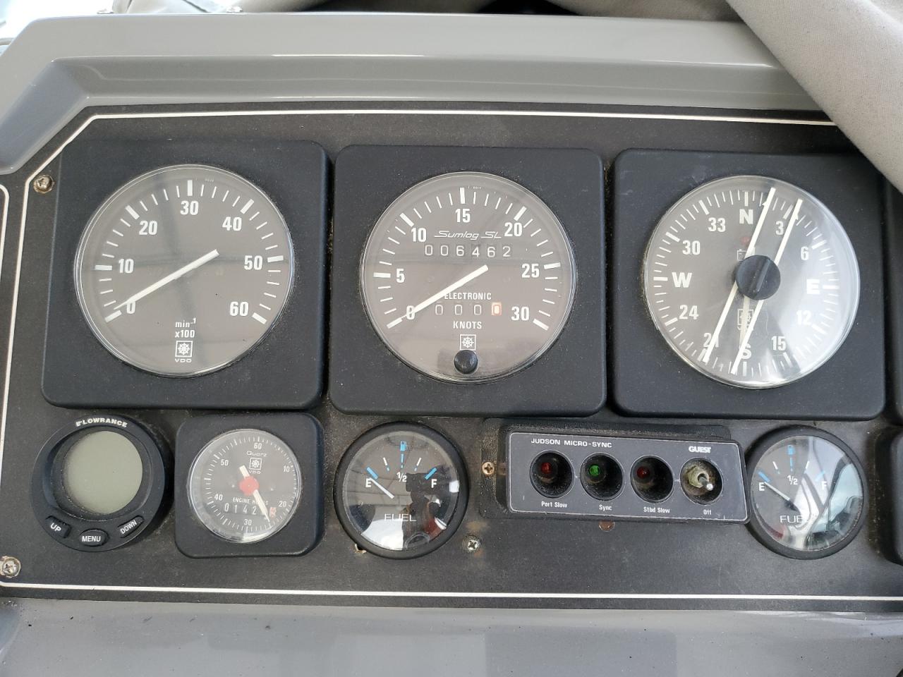 Lot #3269884148 1987 FORMULA BOAT