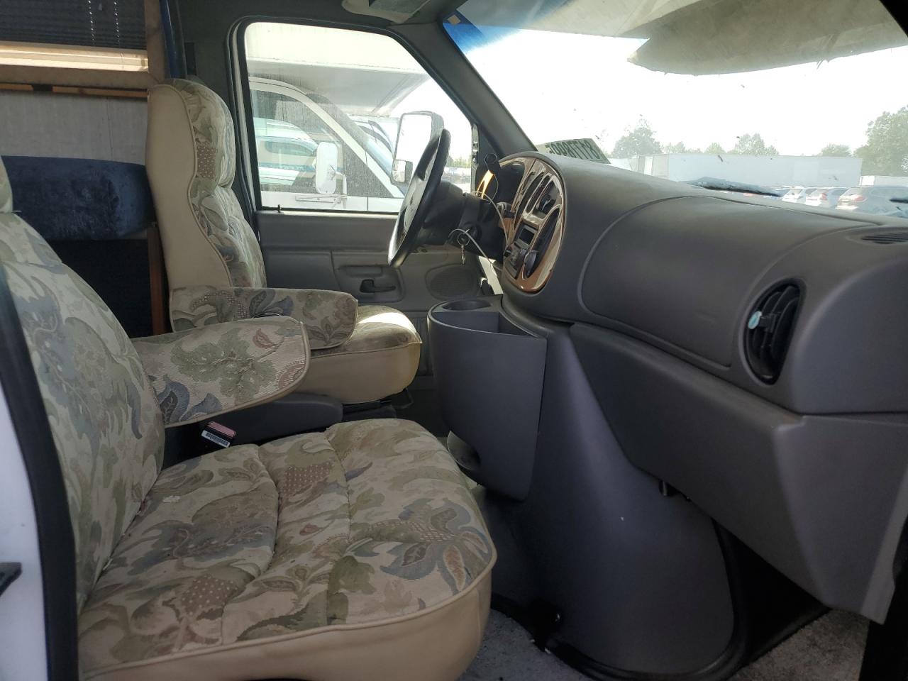 Lot #3259707386 1999 OTHER TIOGA SL FORD