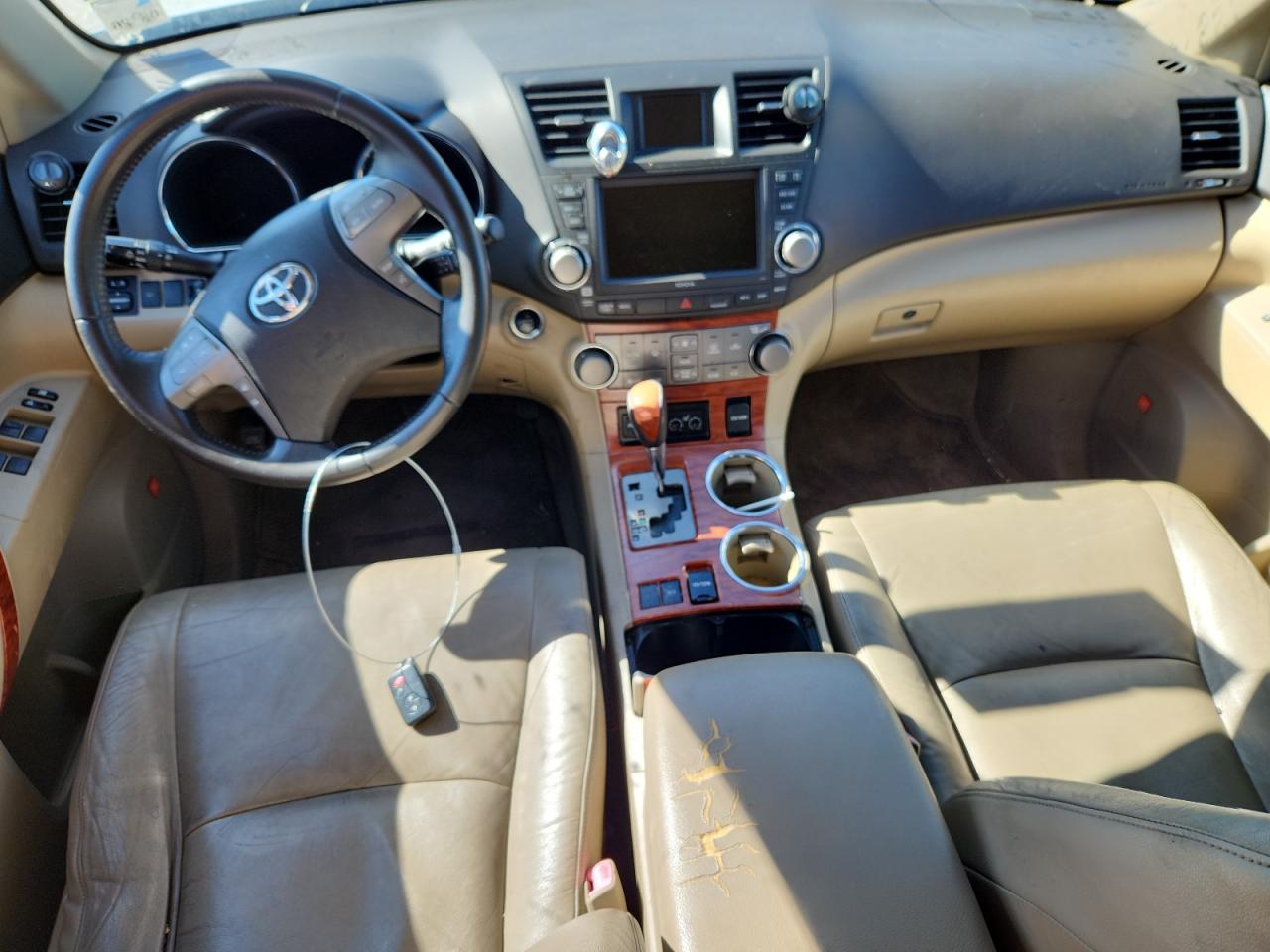 TOYOTA HIGHLANDER LIMITED