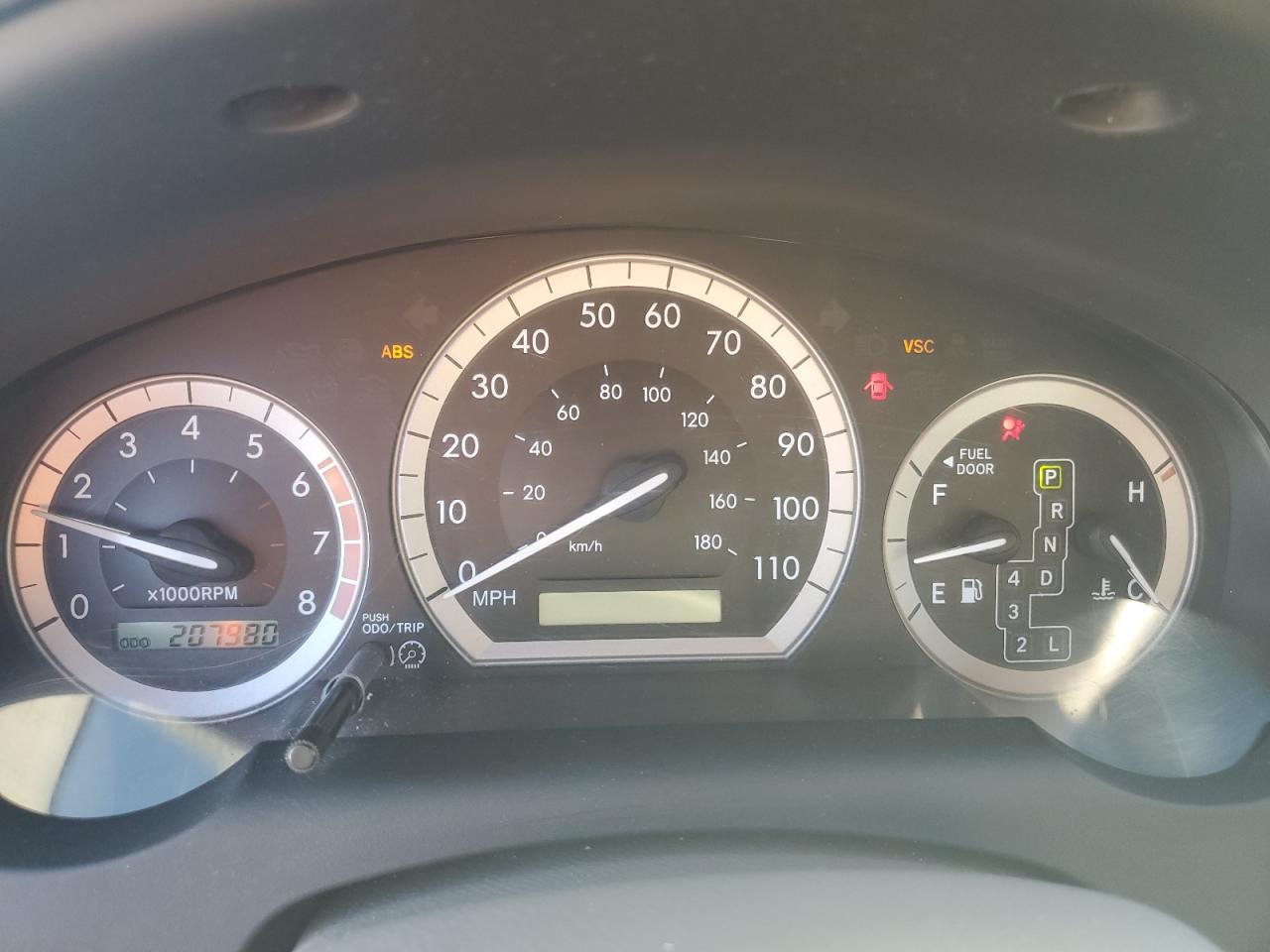 Lot #3302849886 2005 TOYOTA SIENNA XLE