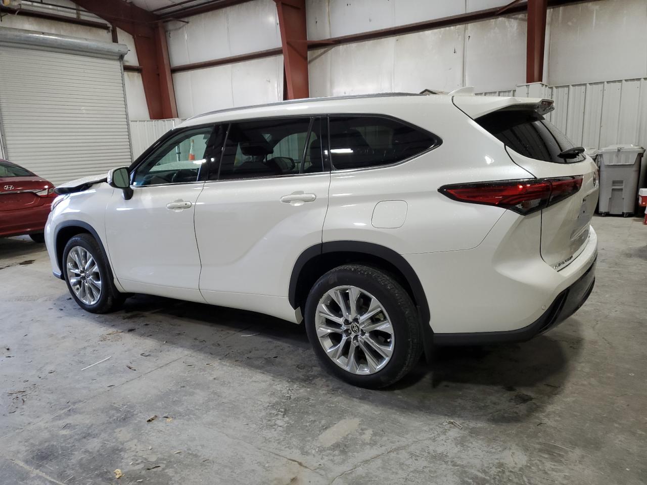 TOYOTA HIGHLANDER LIMITED