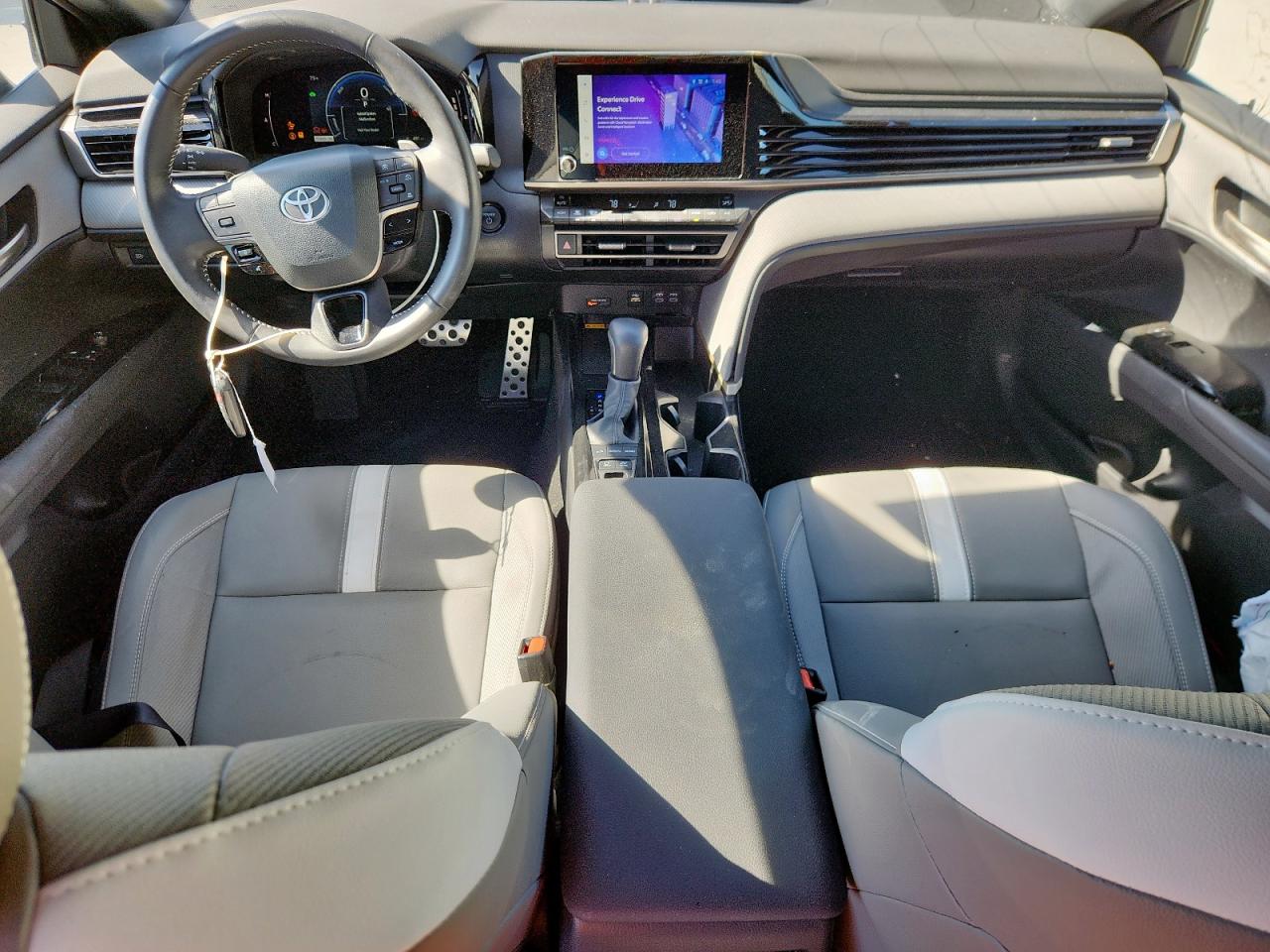 TOYOTA CAMRY XSE