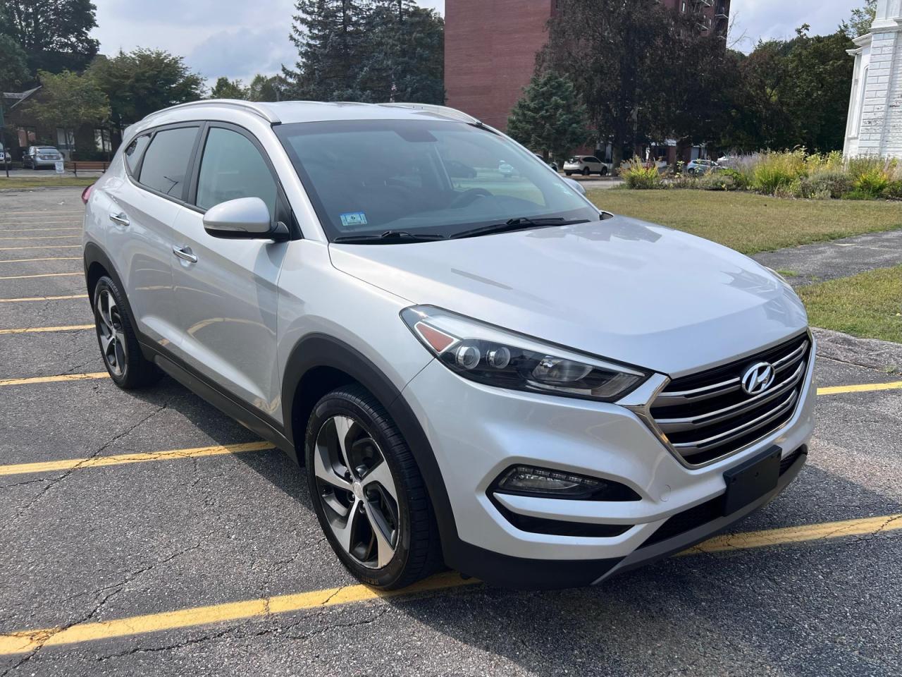 HYUNDAI TUCSON LIMITED